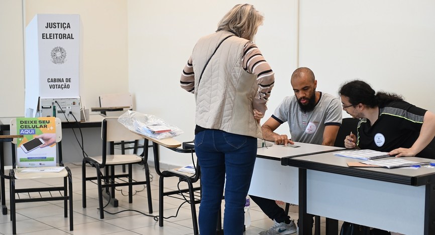 Mais de 15,6 milhões de eleitores estão aptos a votar nas 18 cidades com 2º turno